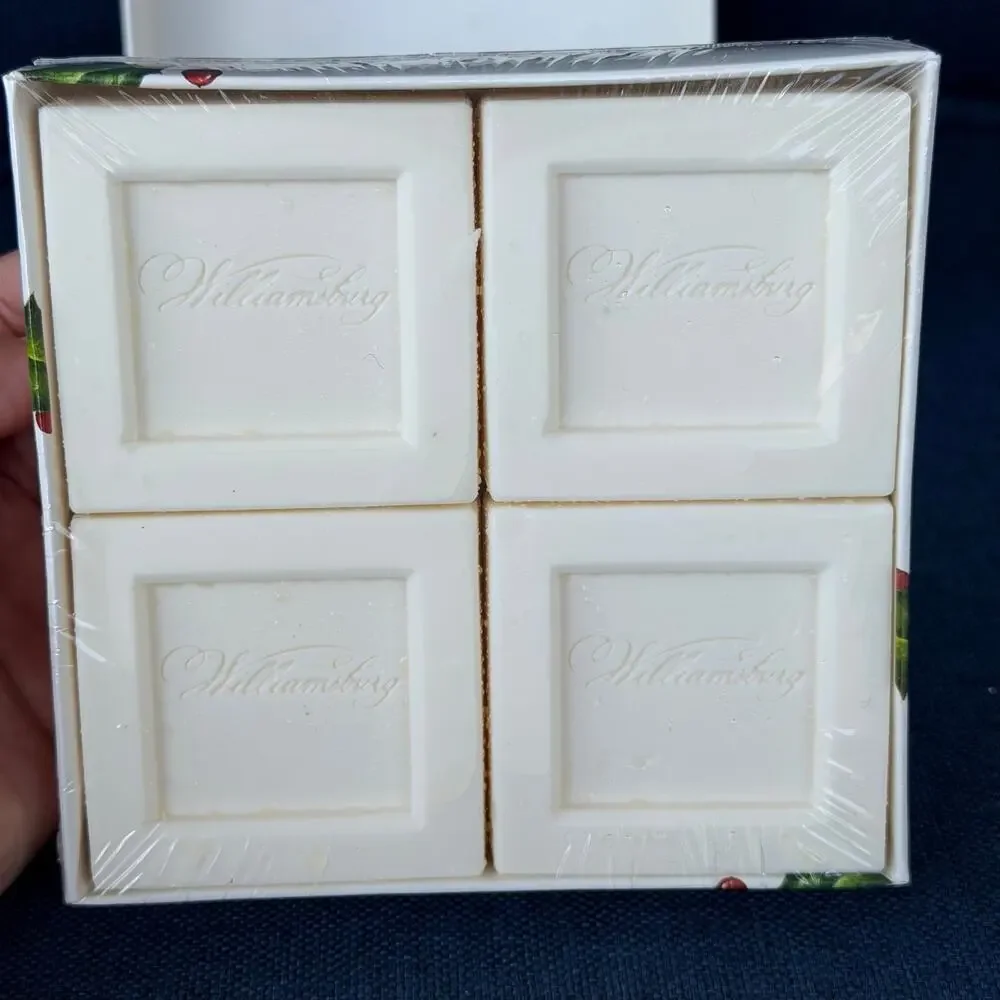 Williamsburg Peppermint Triple Milled Soap 4 Pack Christmas '10 Holiday Gift Set